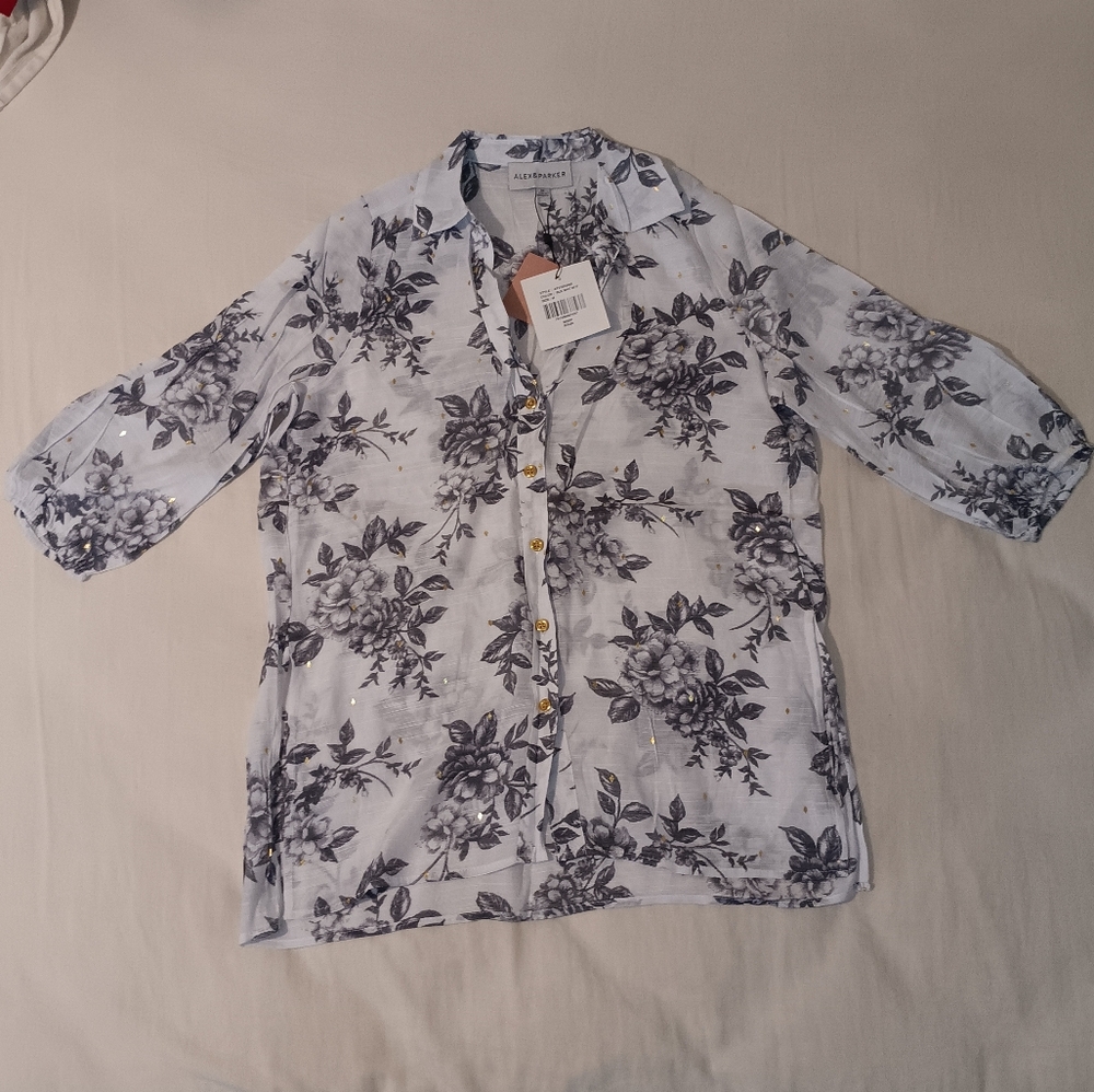 White and Black Floral Design Puff Sleeve Blouse